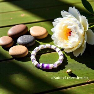 Uncomplicated! Lilac + Purple Agate, Frosted Glass & Natural Howlite Bracelet 7"